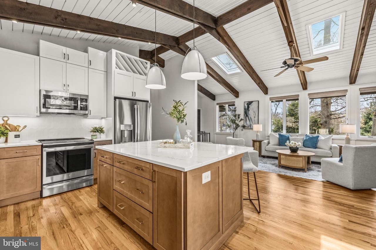 Fairfax VA Staging Project